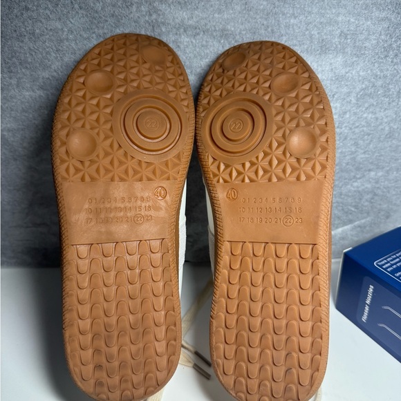 Maisen Margiela Classic White and Tan women's low top Sneakers size 40 - Picture 7 of 9